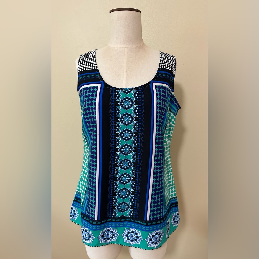 Banana Republic (MED) sleeveless tunic w/bust darts and bottom slits P2P 19 1/4”